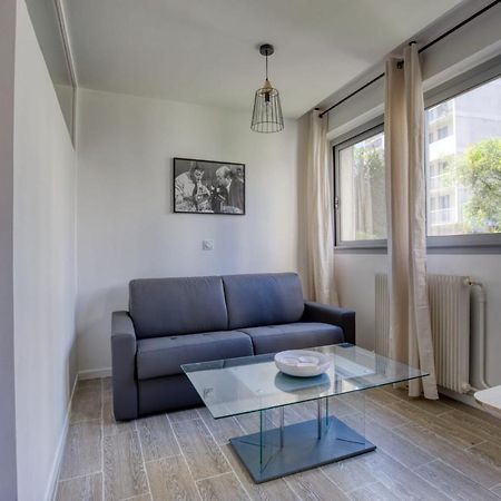 Charming Apartment In The Heart Of The 19Th Paris Exterior photo
