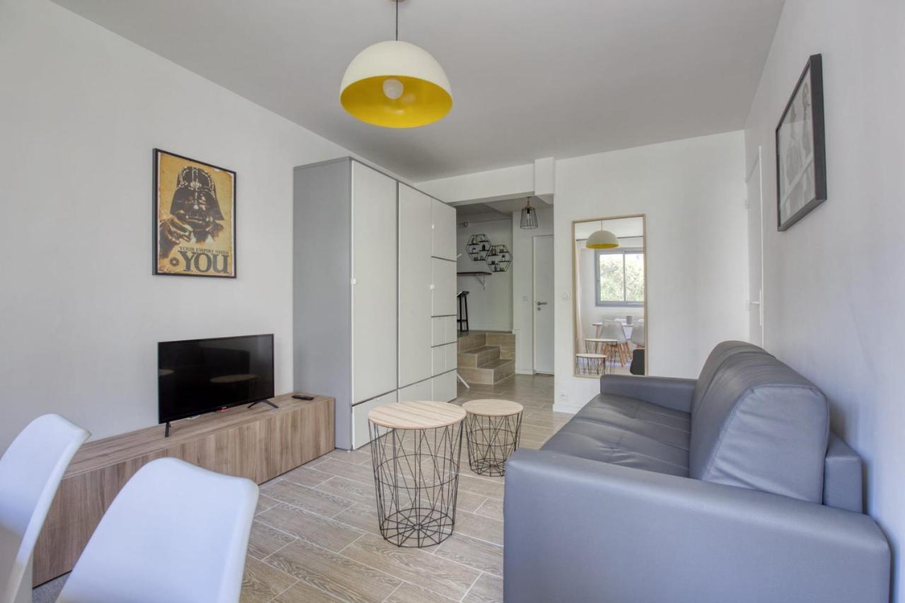 Charming Apartment In The Heart Of The 19Th Paris Exterior photo